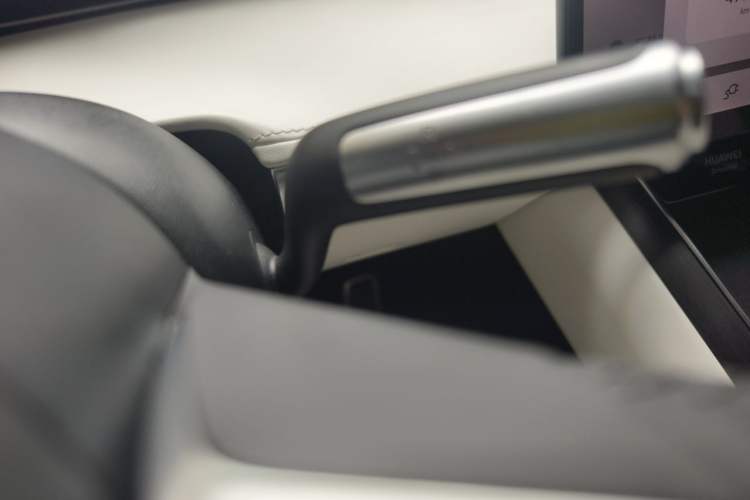 Used Hima Stelato S9 2024 All-Electric Ultra Four-Wheel-Drive Flagship Edition Gear Lever