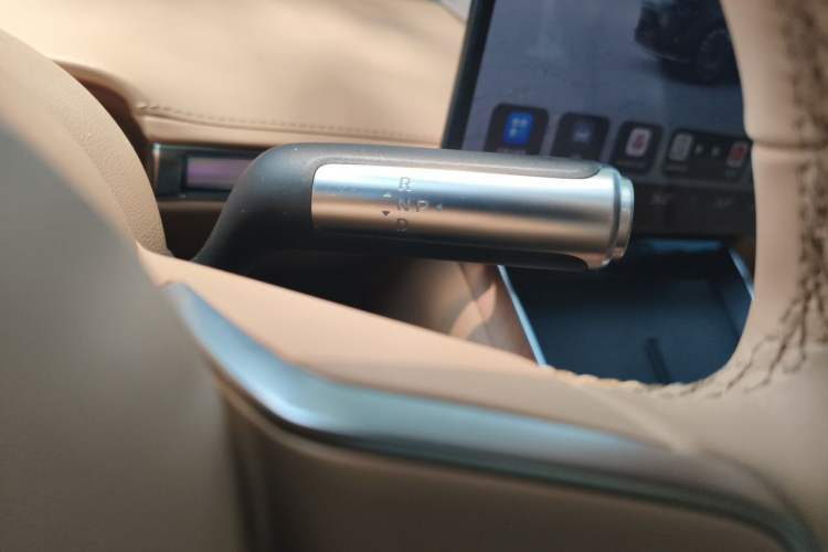 Used Hima Stelato S9 2024 All-Electric Ultra Rear-Drive Long-Range Flagship Edition Gear Lever
