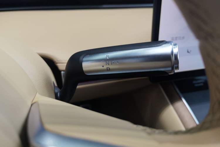 Used Hima Stelato S9 2024 All-Electric Ultra Four-Wheel-Drive Flagship Edition Gear Lever