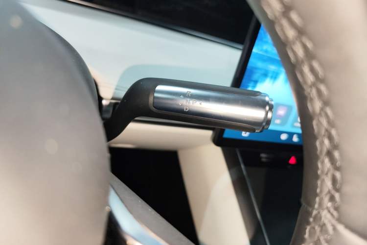 Used Hima Stelato S9 2024 All-Electric Ultra Four-Wheel-Drive Flagship Edition Gear Lever