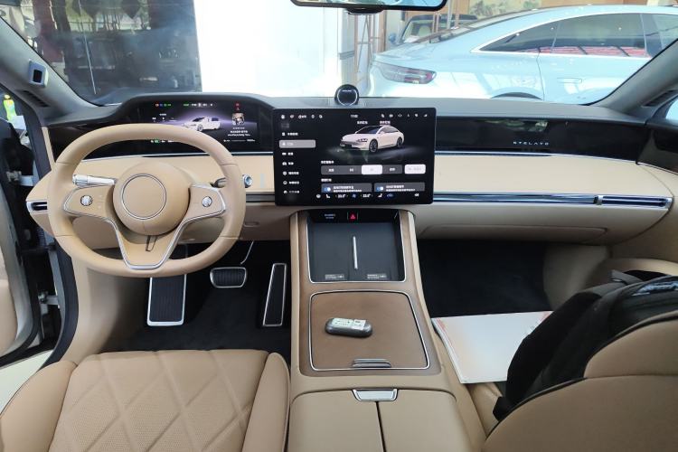 Used Hima Stelato S9 2024 All-Electric Ultra Four-Wheel-Drive Flagship Edition Interior 2