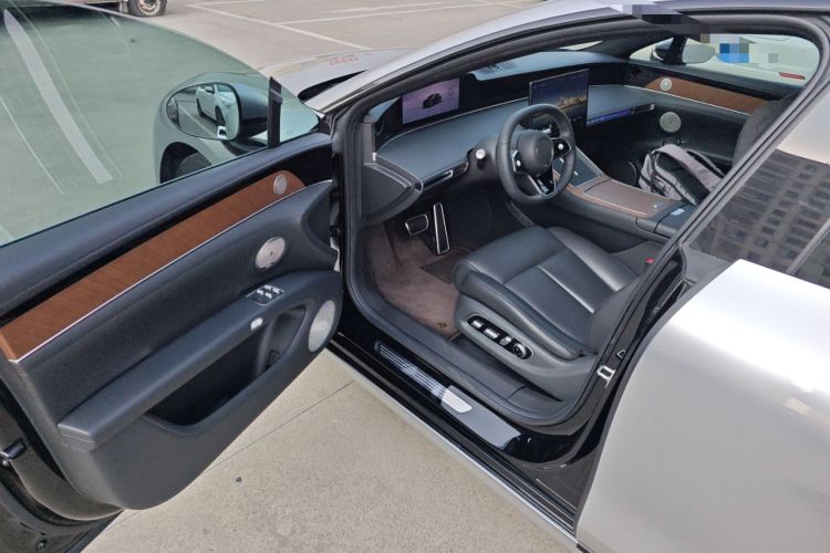 Used Hima Stelato S9 2024 All-Electric Ultra Four-Wheel-Drive Flagship Edition Interior 3