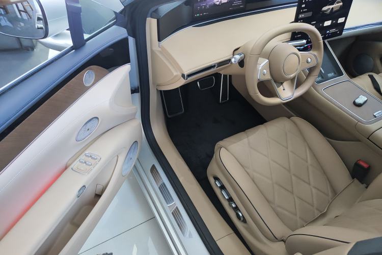 Used Hima Stelato S9 2024 All-Electric Ultra Four-Wheel-Drive Flagship Edition Interior 3