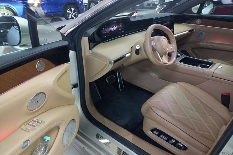 Used Hima Stelato S9 2024 All-Electric Ultra Four-Wheel-Drive Flagship Edition Interior 3