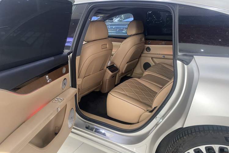 Used Hima Stelato S9 2024 All-Electric Ultra Four-Wheel-Drive Flagship Edition Interior 4