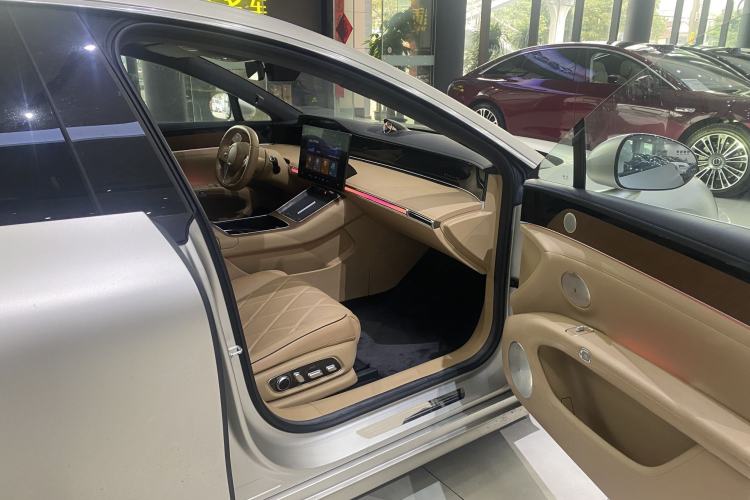 Used Hima Stelato S9 2024 All-Electric Ultra Four-Wheel-Drive Flagship Edition Interior 6