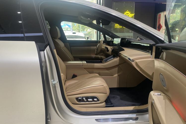 Used Hima Stelato S9 2024 All-Electric Ultra Four-Wheel-Drive Flagship Edition Interior 7