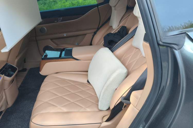 Used Hima Stelato S9 2024 All-Electric Ultra Rear-Drive Long-Range Flagship Edition Left Rear Seat
