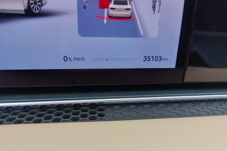 Used Hima Stelato S9 2024 All-Electric Ultra Rear-Drive Long-Range Flagship Edition Odometer Close Up