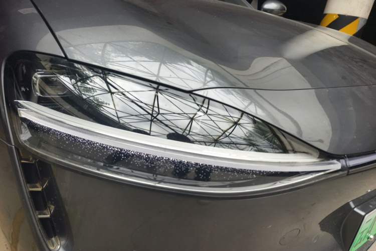 Used Hima Stelato S9 2024 All-Electric Ultra Four-Wheel-Drive Flagship Edition Right Front Headlight