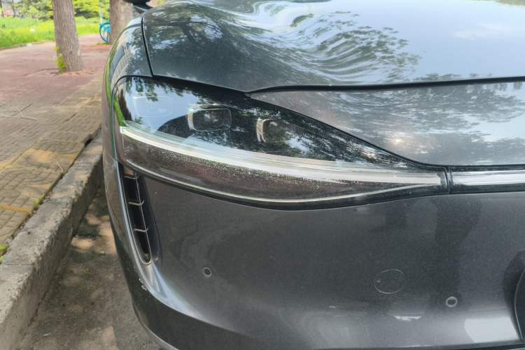 Used Hima Stelato S9 2024 All-Electric Ultra Rear-Drive Long-Range Flagship Edition Right Front Headlight