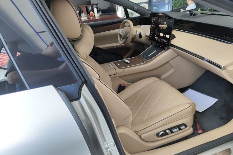 Used Hima Stelato S9 2024 All-Electric Ultra Four-Wheel-Drive Flagship Edition Right Front Seat