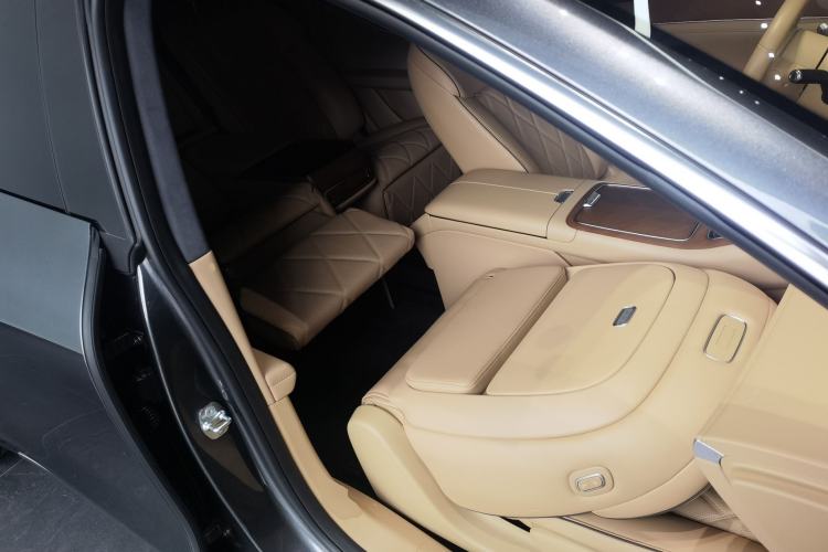 Used Hima Stelato S9 2024 All-Electric Ultra Four-Wheel-Drive Flagship Edition Right Front Seat