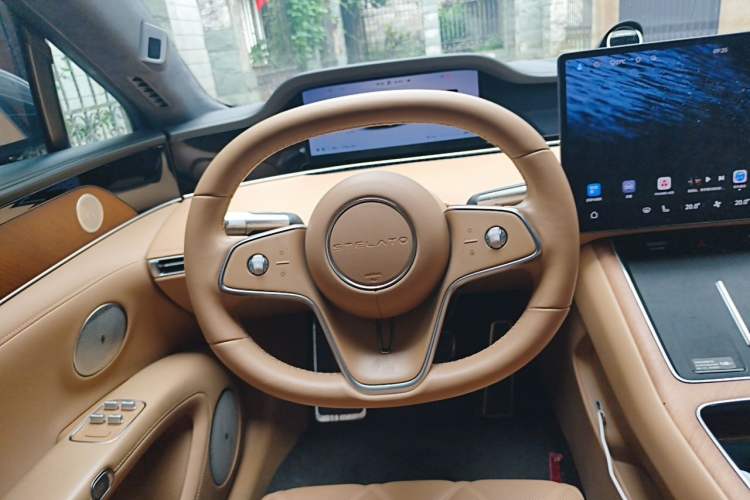 Used Hima Stelato S9 2024 All-Electric Ultra Four-Wheel-Drive Flagship Edition Steering Wheel