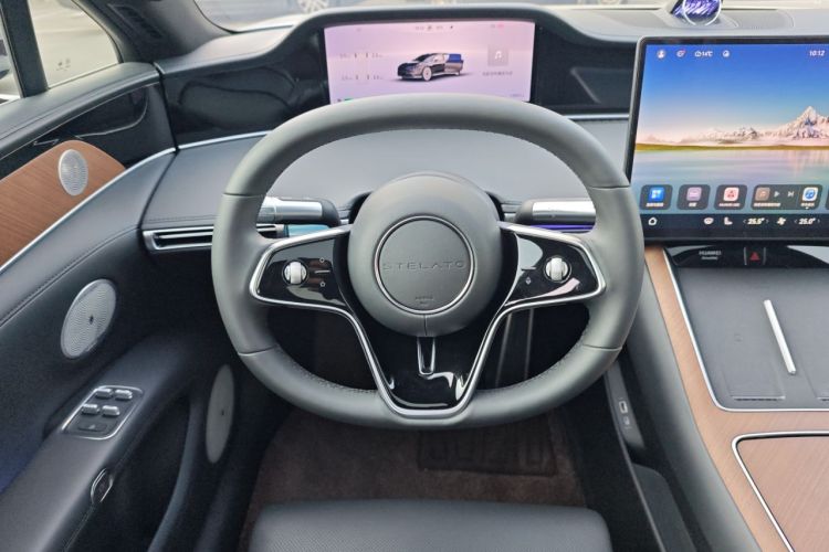 Used Hima Stelato S9 2024 All-Electric Ultra Four-Wheel-Drive Flagship Edition Steering Wheel