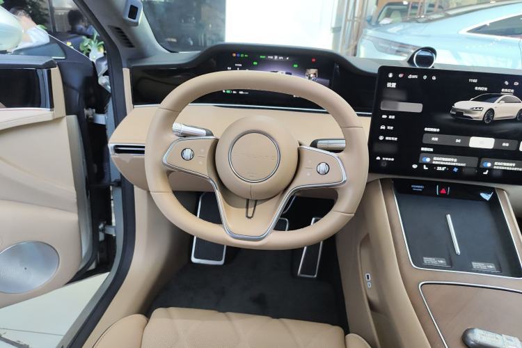 Used Hima Stelato S9 2024 All-Electric Ultra Four-Wheel-Drive Flagship Edition Steering Wheel