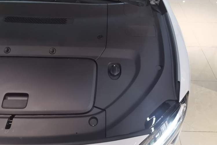 Used Hima Stelato S9 2024 All-Electric Ultra Four-Wheel-Drive Flagship Edition Engine Bay Left