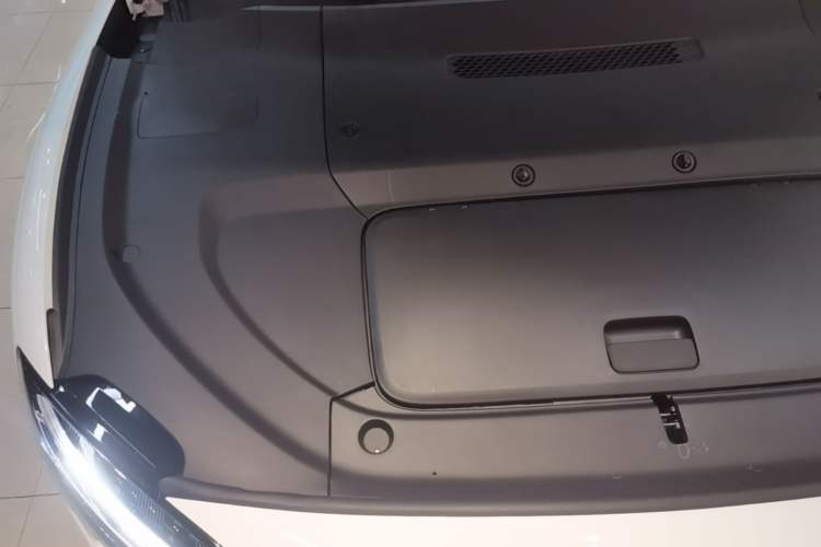 Used Hima Stelato S9 2024 All-Electric Ultra Four-Wheel-Drive Flagship Edition Engine Bay Right