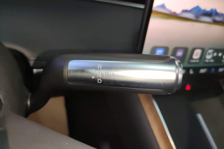 Used Hima Stelato S9 2024 All-Electric Ultra Four-Wheel-Drive Flagship Edition Gear Lever
