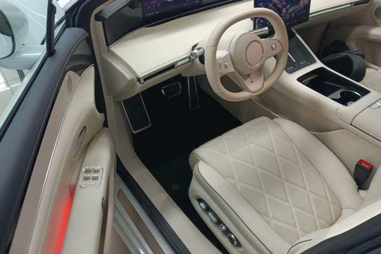 Used Hima Stelato S9 2024 All-Electric Ultra Four-Wheel-Drive Flagship Edition Interior 3