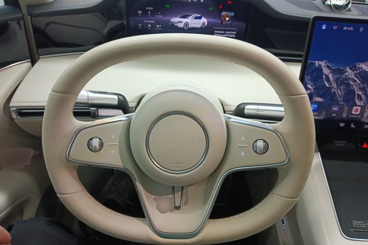 Used Hima Stelato S9 2024 All-Electric Ultra Four-Wheel-Drive Flagship Edition Steering Wheel