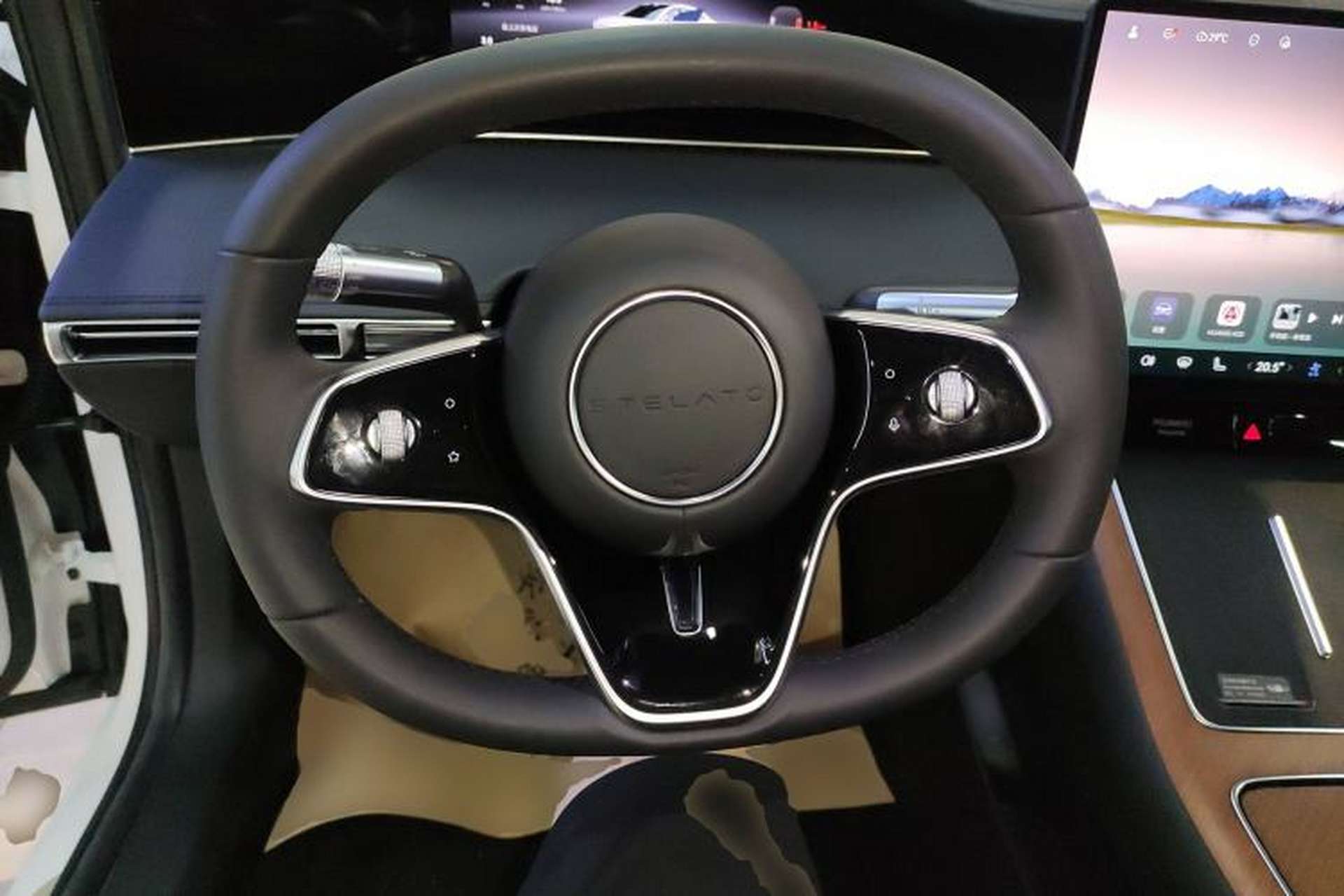 Used Hima Stelato S9 2024 All-Electric Ultra Four-Wheel-Drive Flagship Edition Steering Wheel