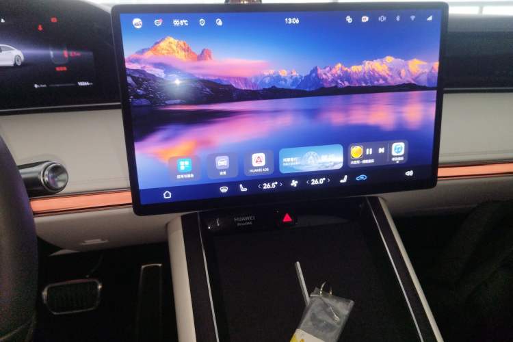 Used Hima Stelato S9 2024 All-Electric Ultra Four-Wheel-Drive Flagship Edition Audio And AC Panel