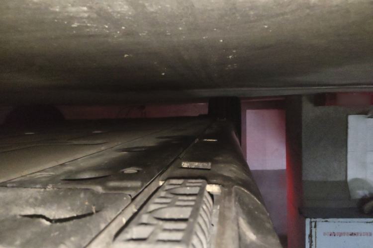 Used Hima Stelato S9 2024 All-Electric Ultra Four-Wheel-Drive Flagship Edition Chassis Front Right