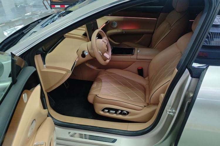 Used Hima Stelato S9 2024 All-Electric Ultra Four-Wheel-Drive Flagship Edition Driver Seat