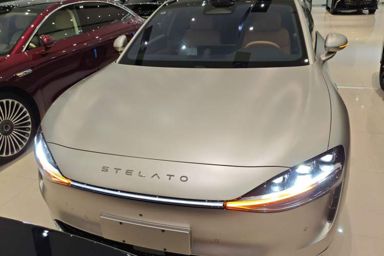 Used Hima Stelato S9 2024 All-Electric Ultra Four-Wheel-Drive Flagship Edition Exterior 1