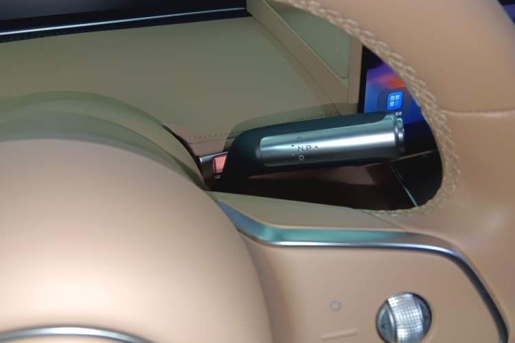 Used Hima Stelato S9 2024 All-Electric Ultra Four-Wheel-Drive Flagship Edition Gear Lever