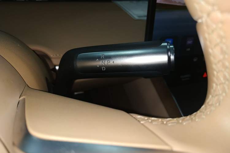 Used Hima Stelato S9 2024 All-Electric Ultra Four-Wheel-Drive Flagship Edition Gear Lever