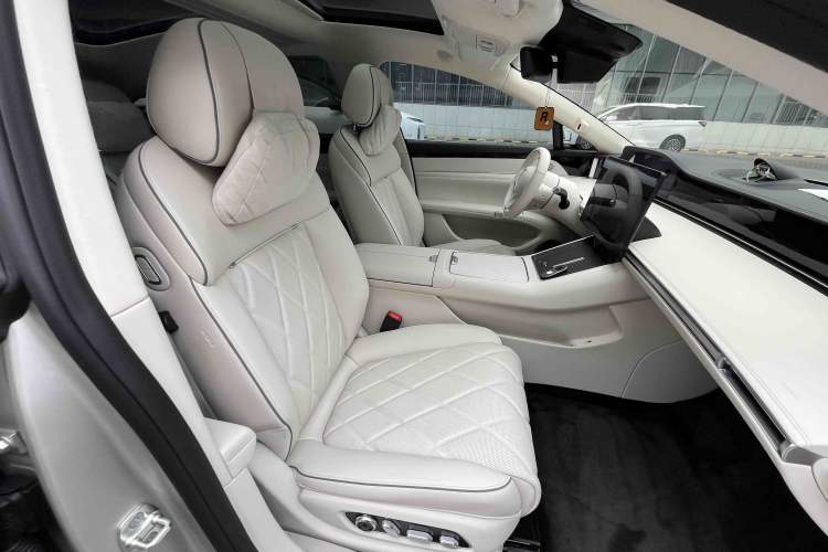 Used Hima Stelato S9 2024 All-Electric Ultra Four-Wheel-Drive Flagship Edition Interior 11