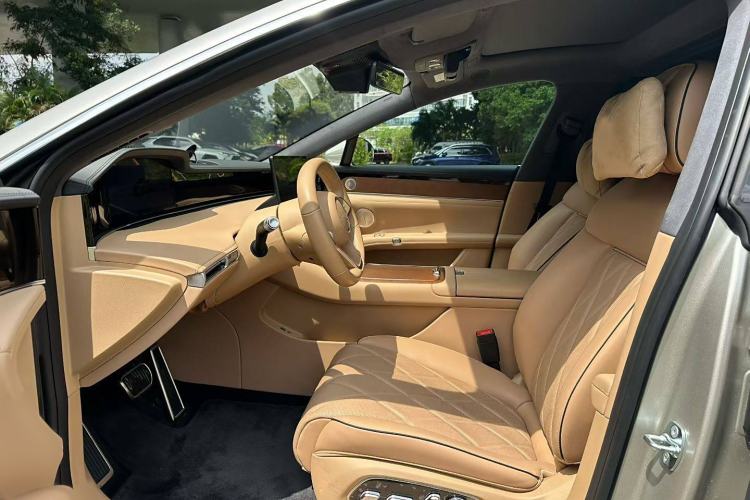 Used Hima Stelato S9 2024 All-Electric Ultra Four-Wheel-Drive Flagship Edition Interior 3
