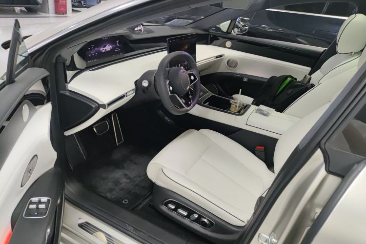 Used Hima Stelato S9 2024 All-Electric Ultra Four-Wheel-Drive Flagship Edition Interior 3