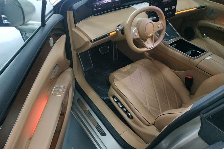Used Hima Stelato S9 2024 All-Electric Ultra Four-Wheel-Drive Flagship Edition Interior 3