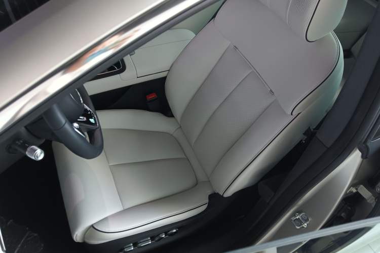 Used Hima Stelato S9 2024 All-Electric Ultra Four-Wheel-Drive Flagship Edition Left Front Seat