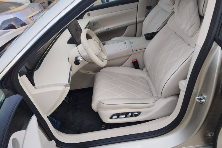 Used Hima Stelato S9 2024 All-Electric Ultra Four-Wheel-Drive Flagship Edition Left Front Seat