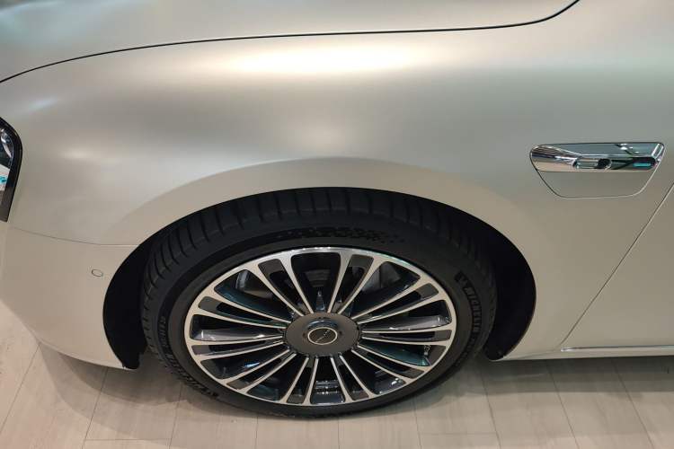 Used Hima Stelato S9 2024 All-Electric Ultra Four-Wheel-Drive Flagship Edition Left Front Wheel Hub