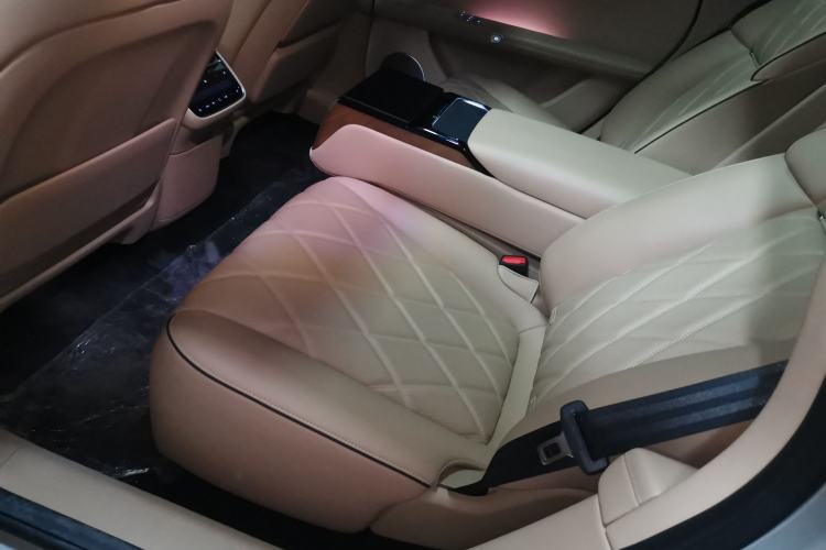 Used Hima Stelato S9 2024 All-Electric Ultra Four-Wheel-Drive Flagship Edition Left Rear Seat
