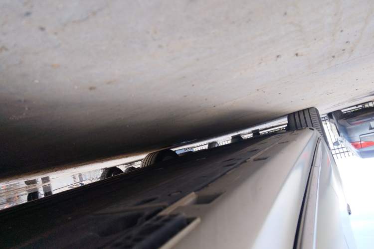 Used Hima Stelato S9 2024 All-Electric Ultra Four-Wheel-Drive Flagship Edition Left Side Sill