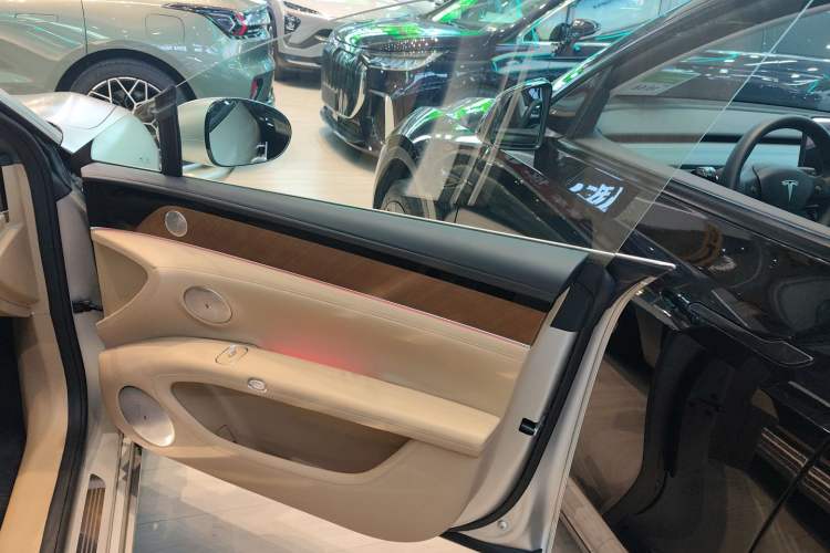 Used Hima Stelato S9 2024 All-Electric Ultra Four-Wheel-Drive Flagship Edition Right Front Door Interior