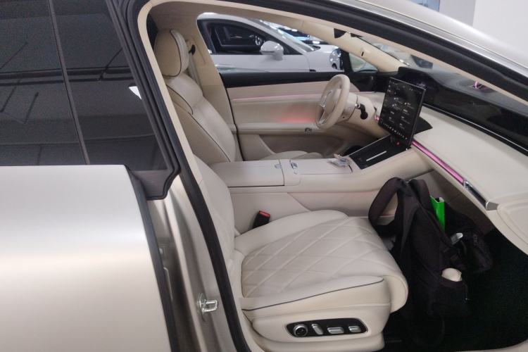 Used Hima Stelato S9 2024 All-Electric Ultra Four-Wheel-Drive Flagship Edition Right Front Seat