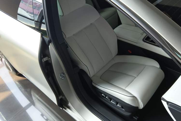 Used Hima Stelato S9 2024 All-Electric Ultra Four-Wheel-Drive Flagship Edition Right Front Seat