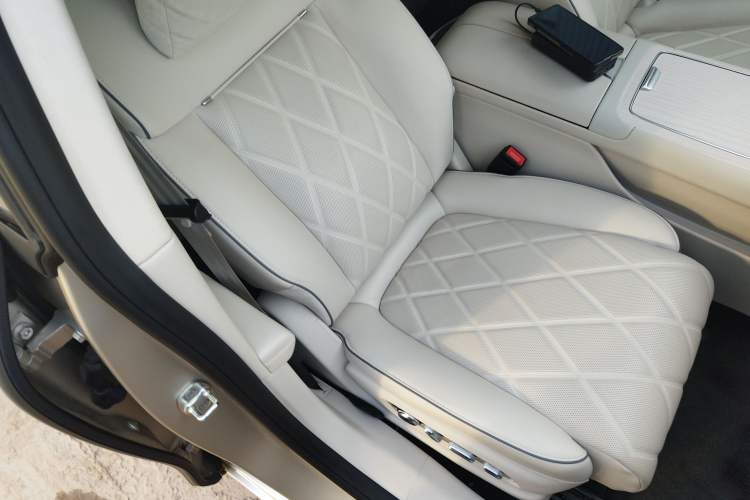 Used Hima Stelato S9 2024 All-Electric Ultra Four-Wheel-Drive Flagship Edition Right Front Seat