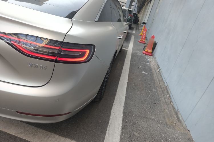 Used Hima Stelato S9 2024 All-Electric Ultra Four-Wheel-Drive Flagship Edition Right Rear Taillight