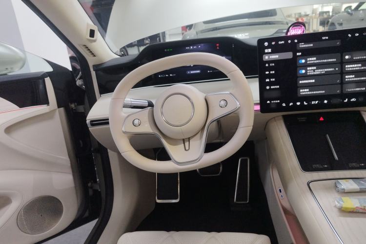Used Hima Stelato S9 2024 All-Electric Ultra Four-Wheel-Drive Flagship Edition Steering Wheel
