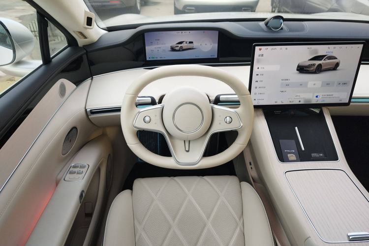 Used Hima Stelato S9 2024 All-Electric Ultra Four-Wheel-Drive Flagship Edition Steering Wheel