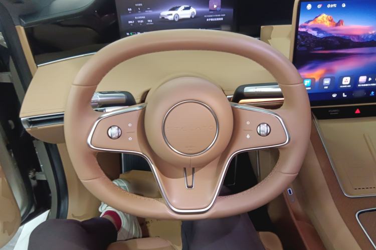 Used Hima Stelato S9 2024 All-Electric Ultra Four-Wheel-Drive Flagship Edition Steering Wheel