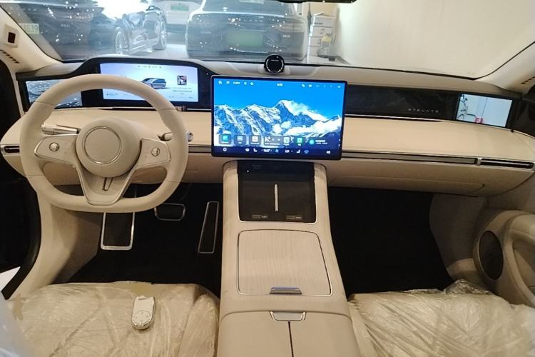 Used Hima Stelato S9 2025 Extended-Range Ultra Center Console